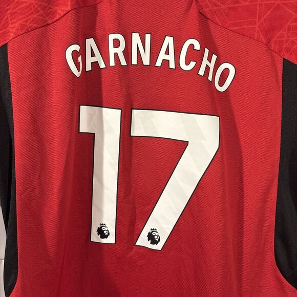 Manchester United Alejandro Garnacho #17 Jersey Home 23/24 Women’s Small NWT Red - Picture 9 of 9